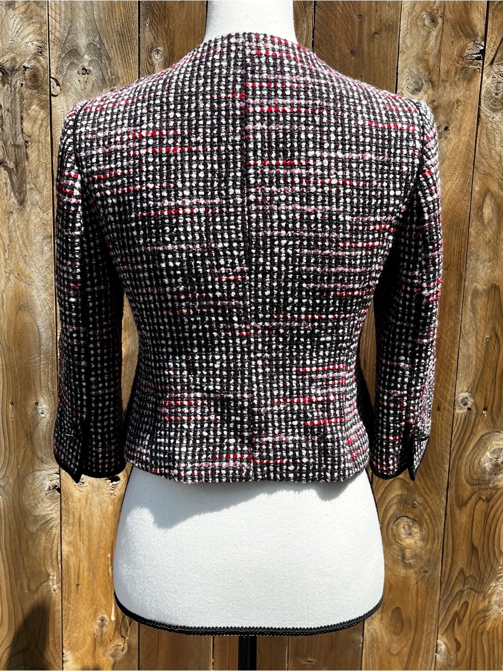 Loft Women’s Tweed Button-Front Jacket in Black & Pink Accepting Offers - Picture 3 of 6